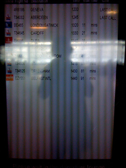Image:Airportmonitor.jpg